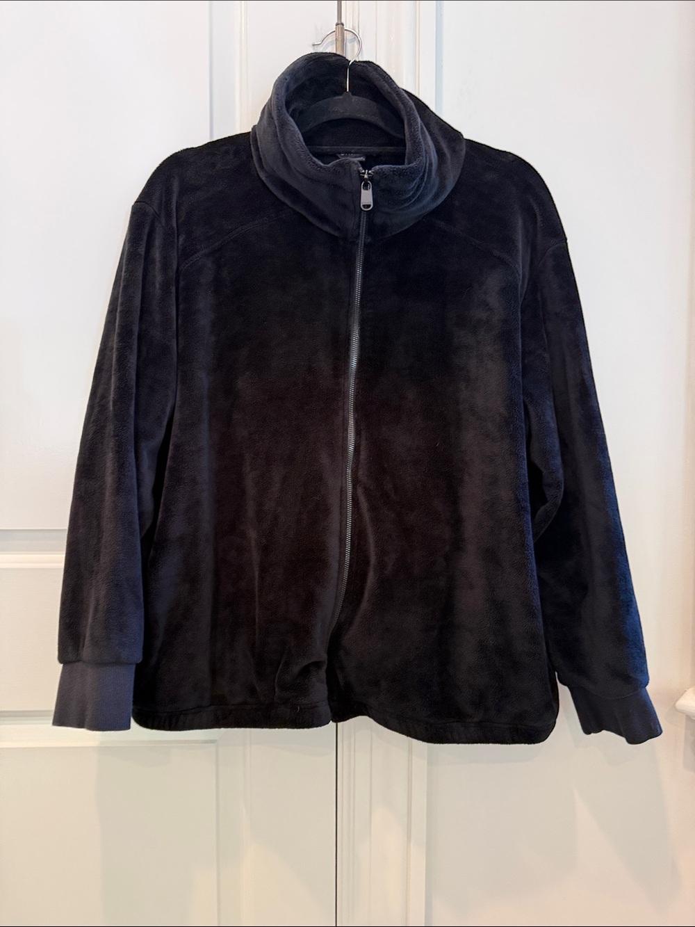Athleta Black Recover Cozy Karma Full Jacket Size 1X LIKE NEW
